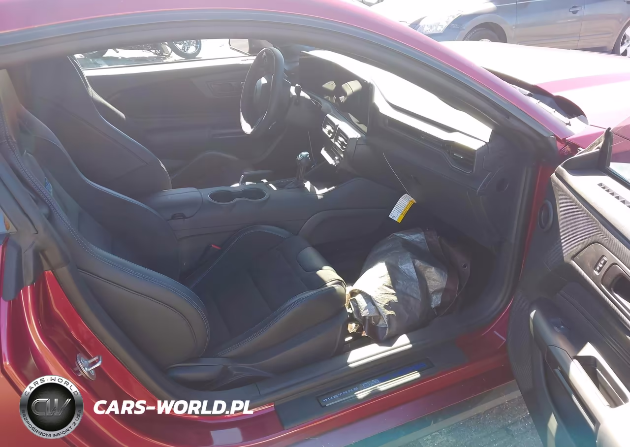 2025 Ford Mustang Dark Horse Fastback VIN:1FA6P8R09S5502105 - 5