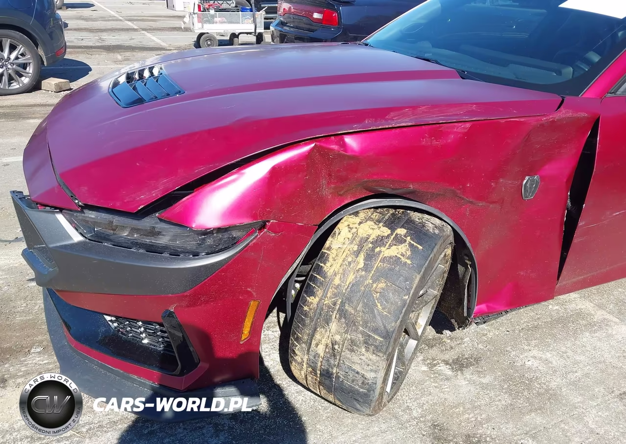 2025 Ford Mustang Dark Horse Fastback VIN:1FA6P8R09S5502105 - 6