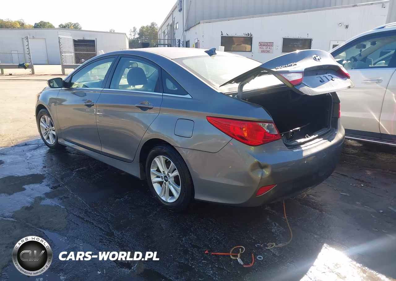 2014 Hyundai Sonata Gls VIN:5NPEB4AC4EH915881 - 3