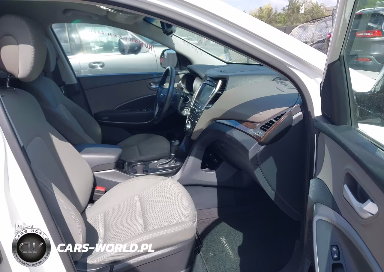 2017 Hyundai Santa Fe Se VIN:KM8SM4HFXHU246003 - 5