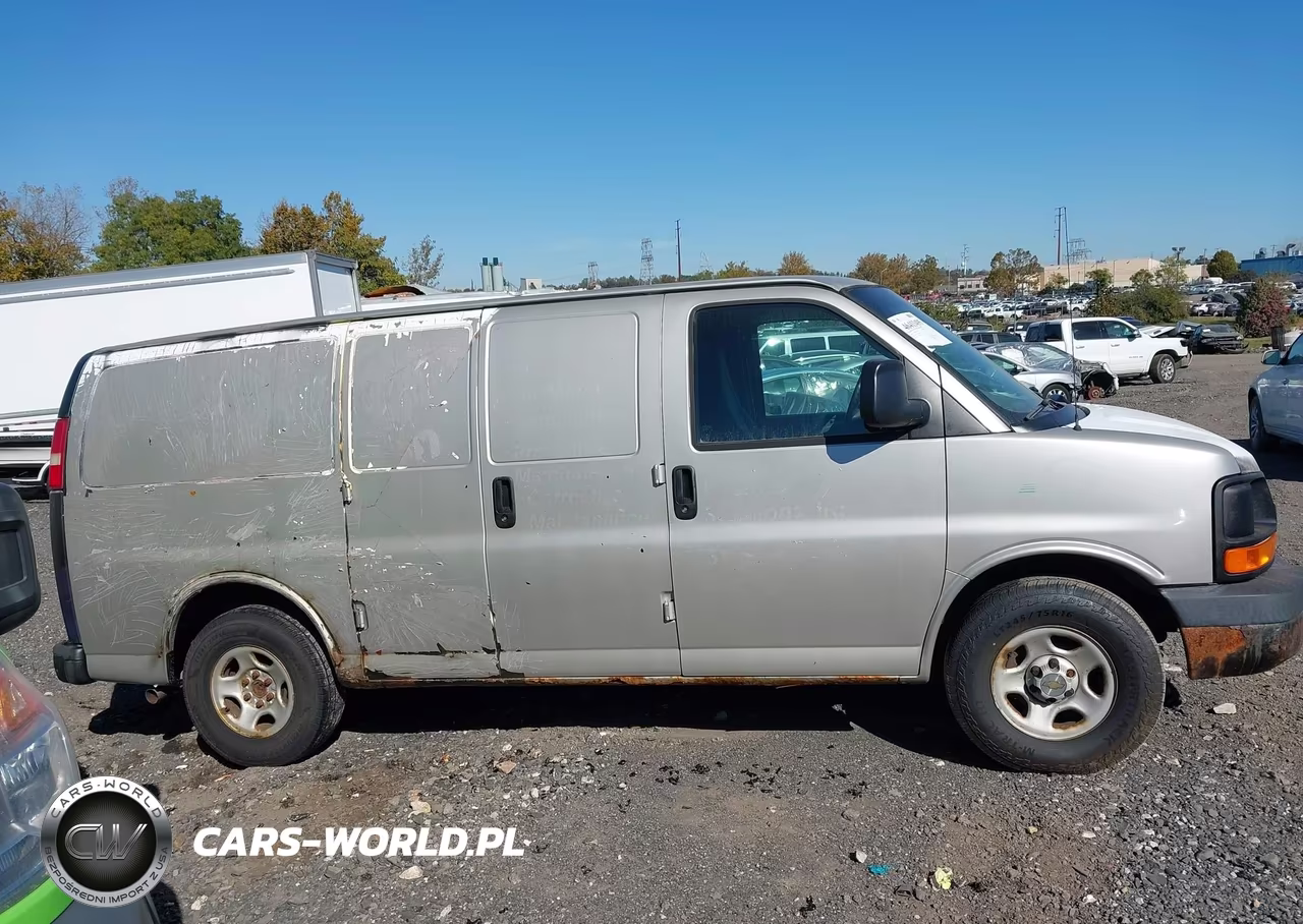 2005 Chevrolet Express VIN:1GCFH15T751169249 - 14