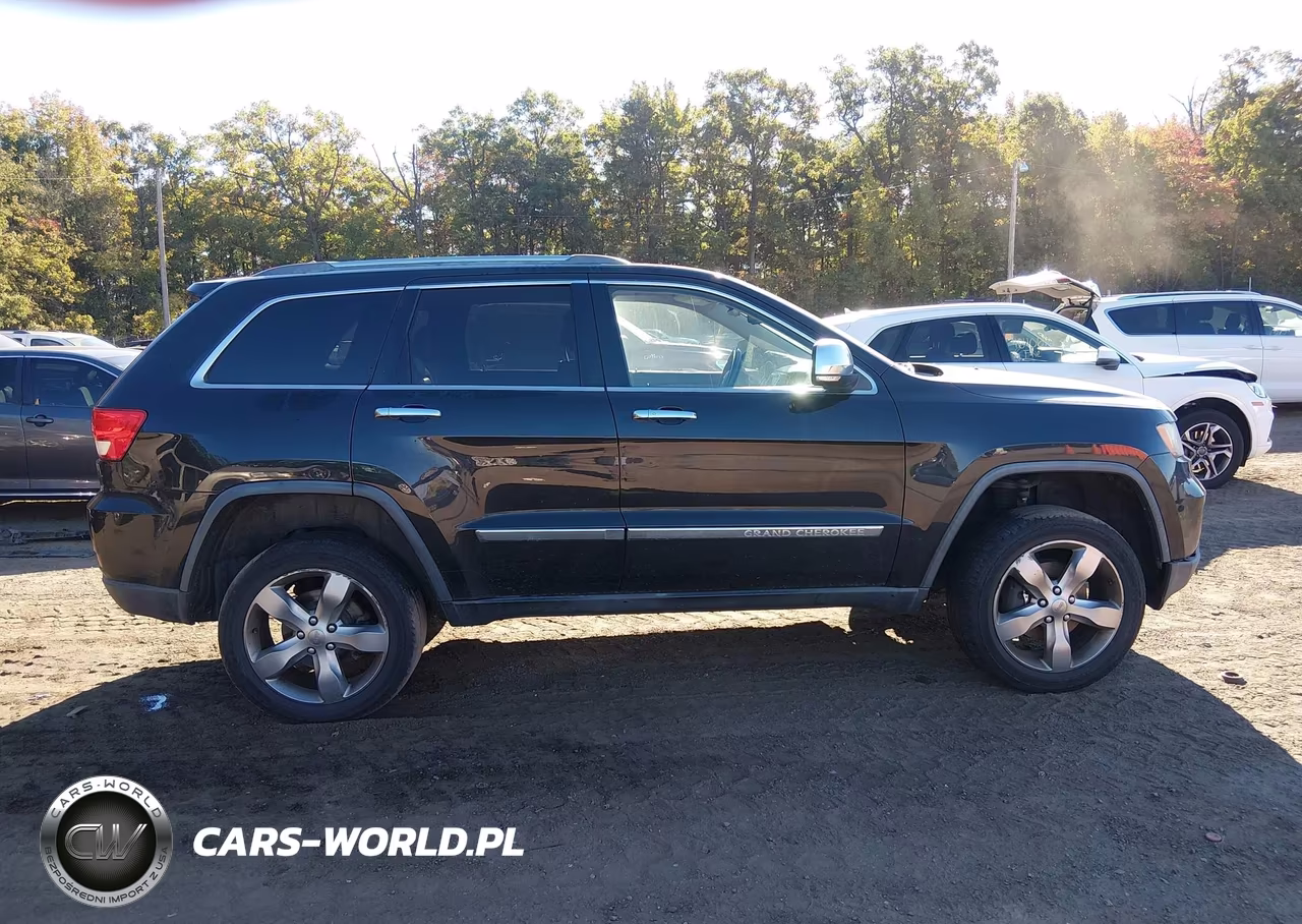 2013 Jeep Grand Cherokee Overland VIN:1C4RJFCGXDC580264 - 13