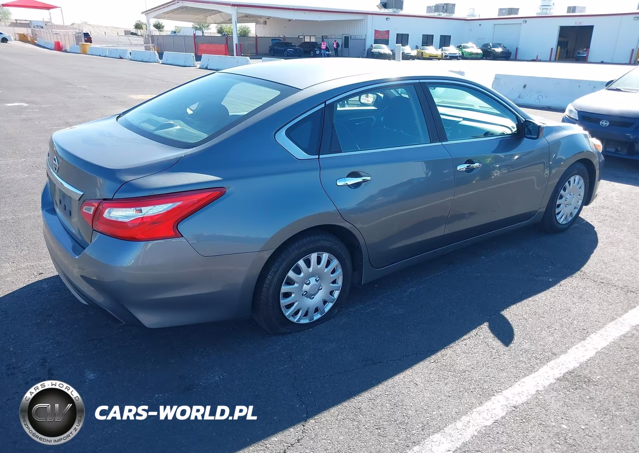 2017 Nissan Altima 2.5 S VIN:1N4AL3AP9HN302867 - 4