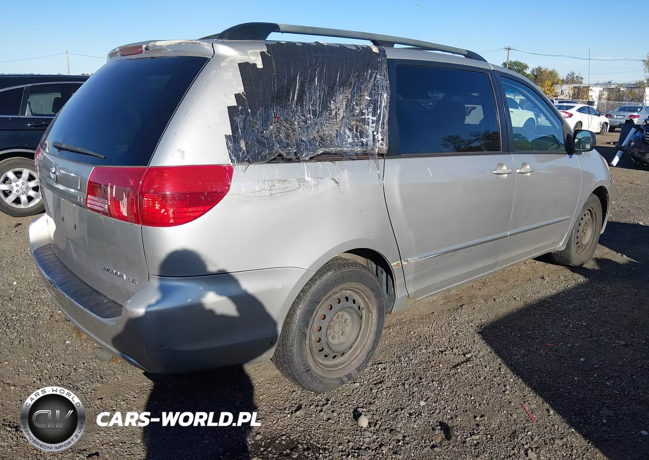 2004 Toyota Sienna Le VIN:5TDZA23C44S005873 - 4