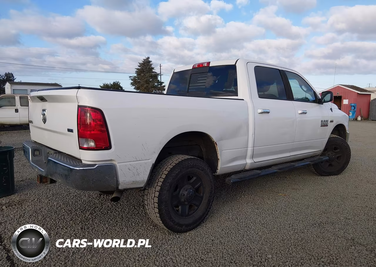 2015 Ram 2500 Slt VIN:3C6TR5DTXFG684796 - 4
