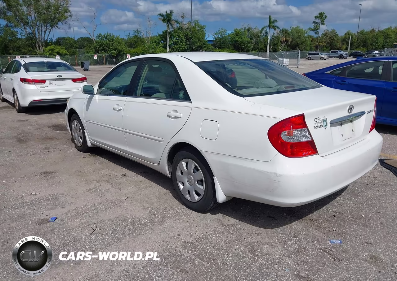 2003 Toyota Camry Le VIN:4T1BE32K93U135531 - 3
