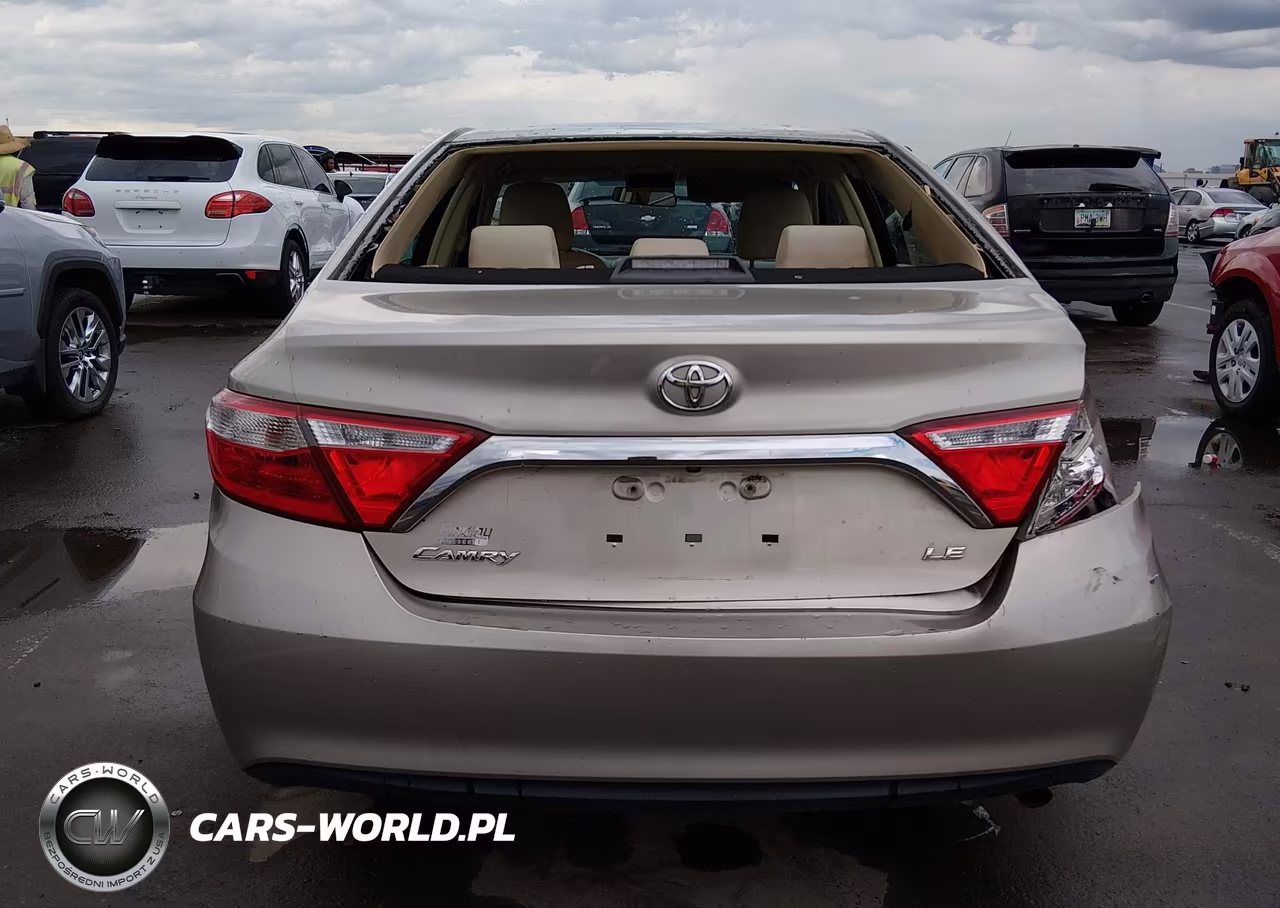 2015 Toyota Camry Le VIN:4T4BF1FK9FR506788 - 16