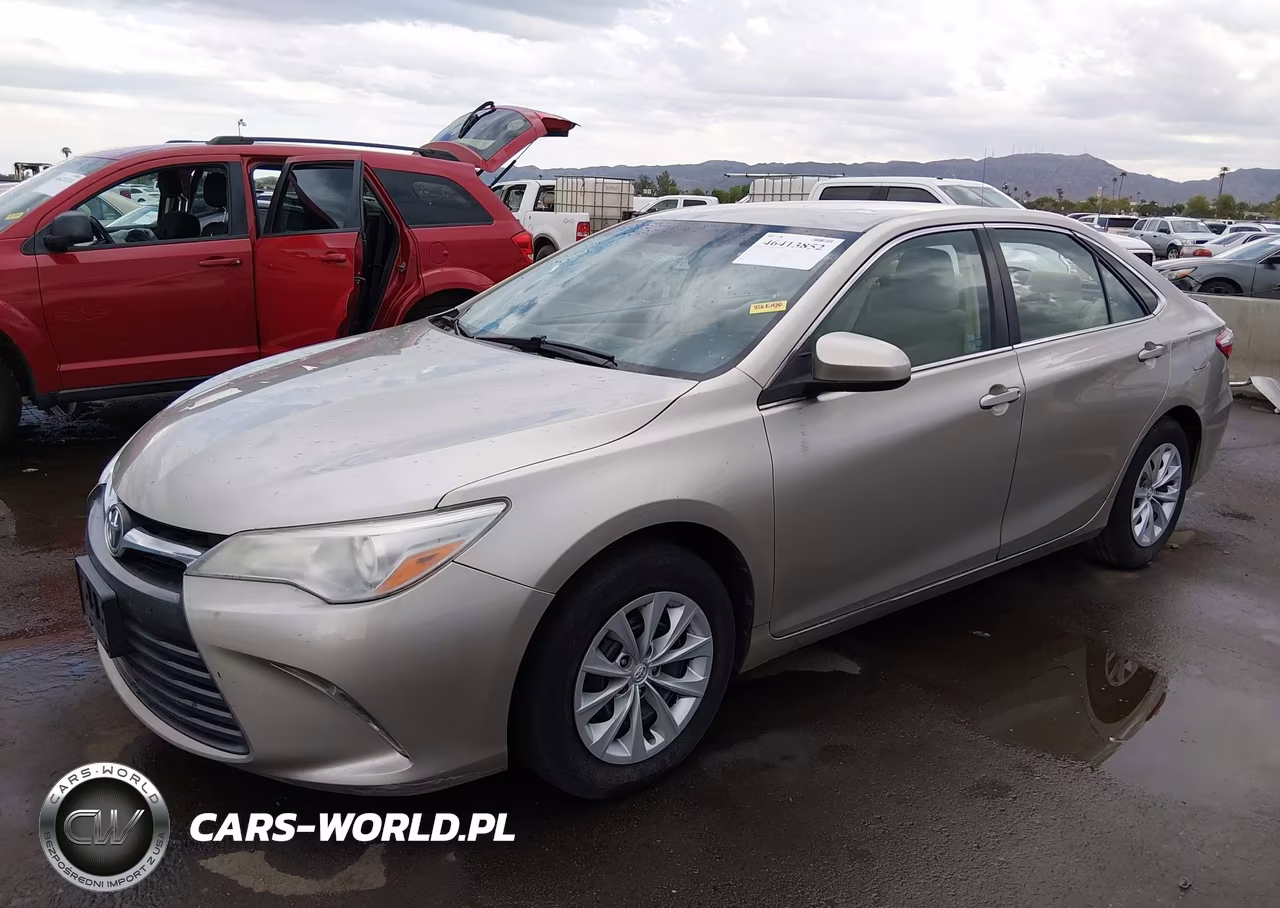 2015 Toyota Camry Le VIN:4T4BF1FK9FR506788 - 2