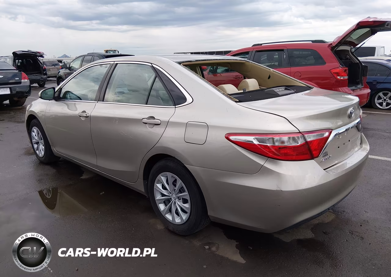 2015 Toyota Camry Le VIN:4T4BF1FK9FR506788 - 3