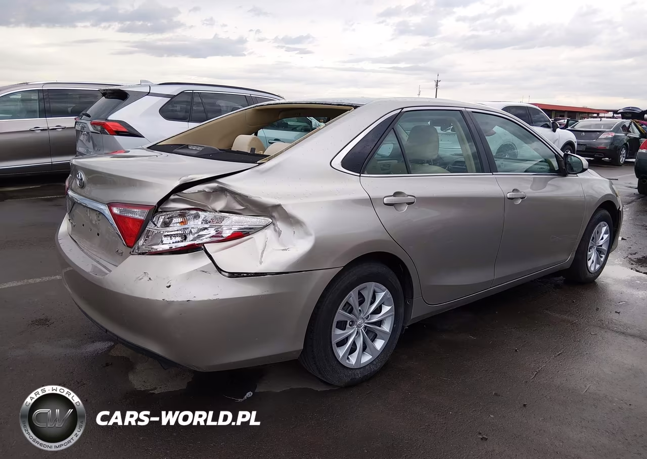 2015 Toyota Camry Le VIN:4T4BF1FK9FR506788 - 6