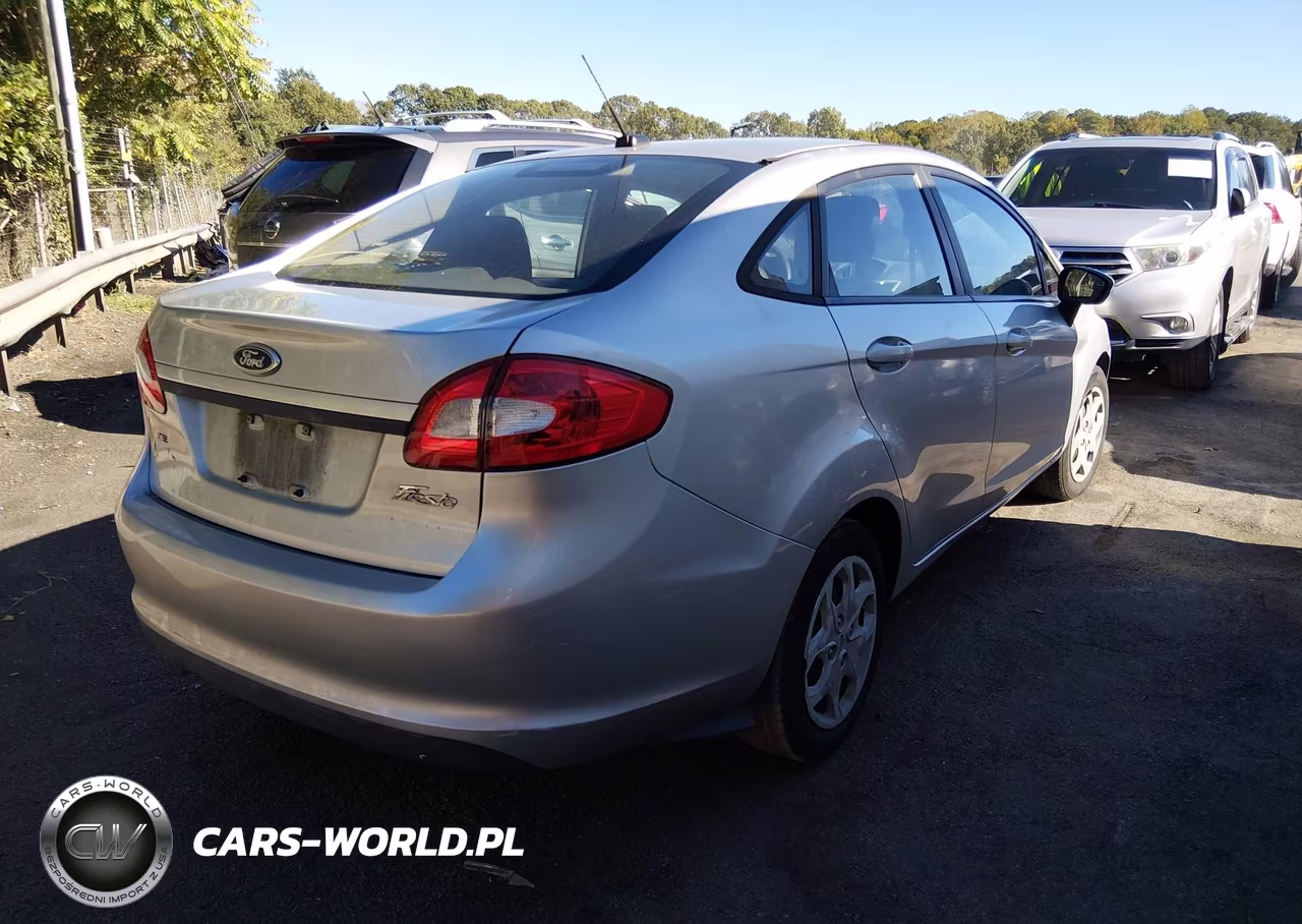 2011 Ford Fiesta Se VIN:3FADP4BJ7BM140188 - 4