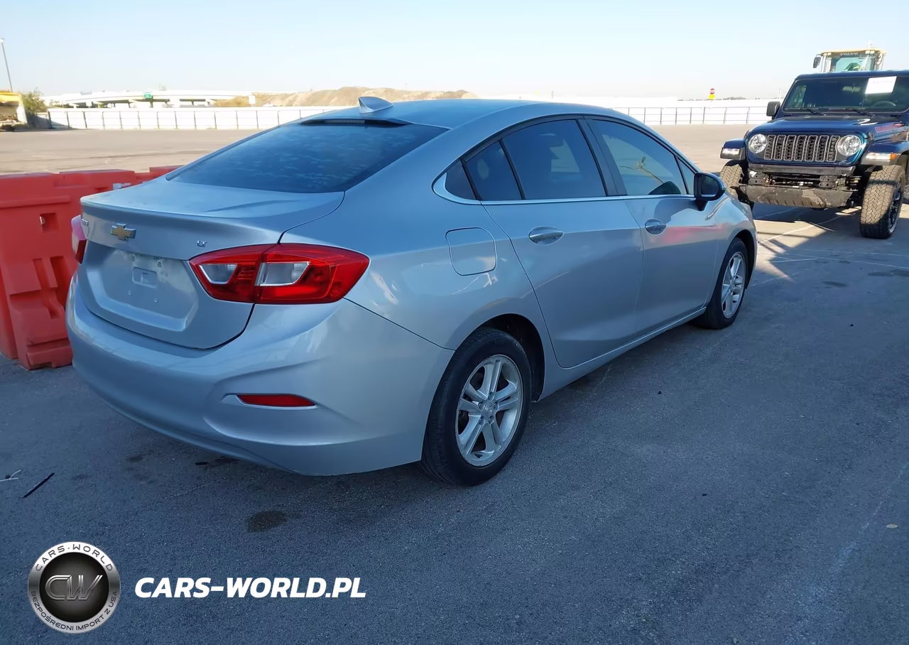 2016 Chevrolet Cruze Lt Auto VIN:1G1BE5SM2G7317232 - 4