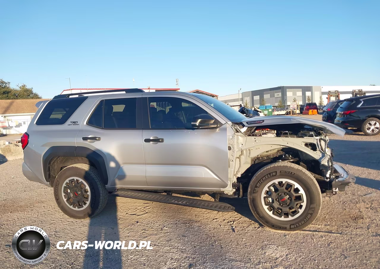 2026 Toyota 4Runner Hybrid Trd Off Road Premium VIN:JTEVB5BRXT5032370 - 13