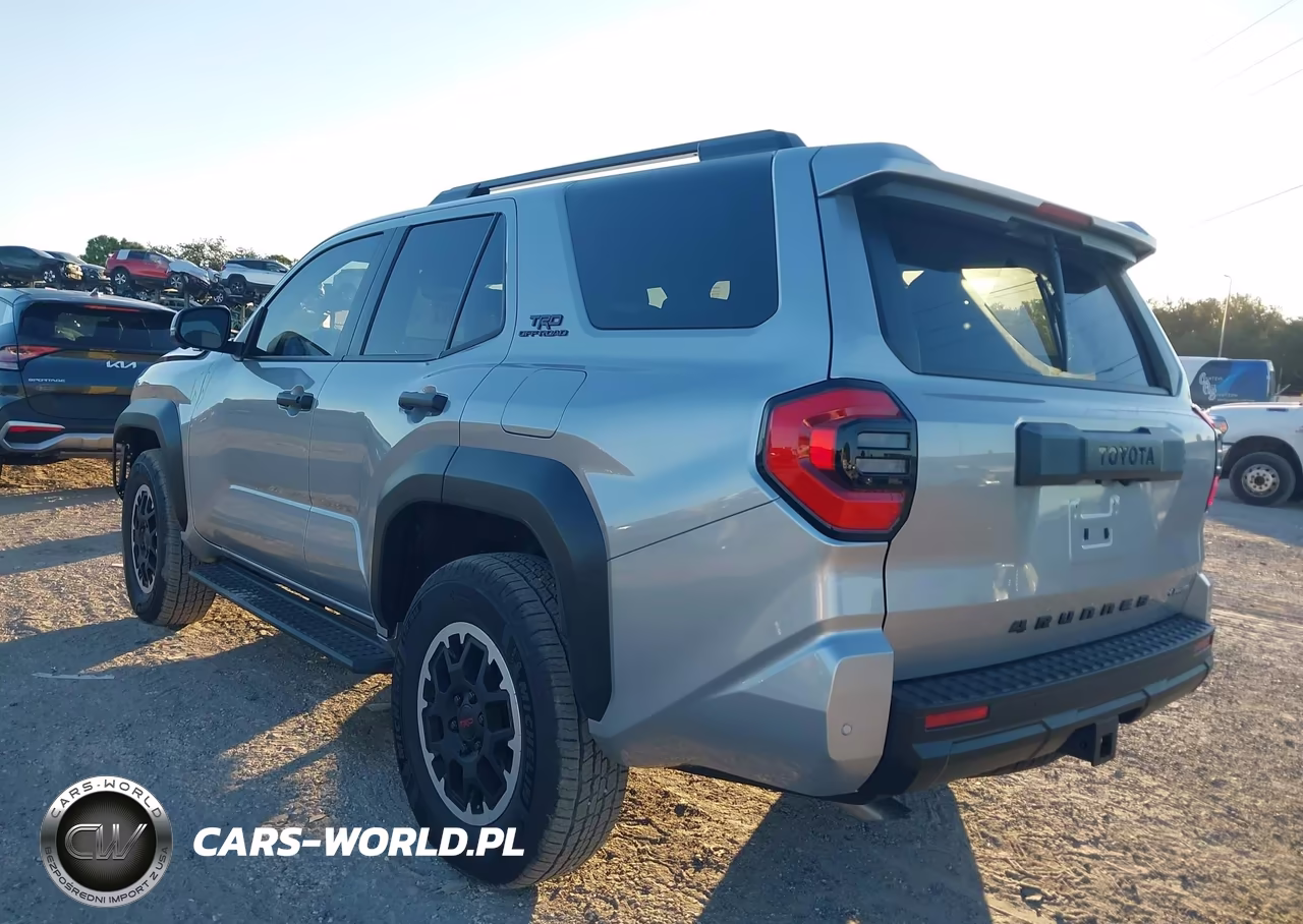 2026 Toyota 4Runner Hybrid Trd Off Road Premium VIN:JTEVB5BRXT5032370 - 3