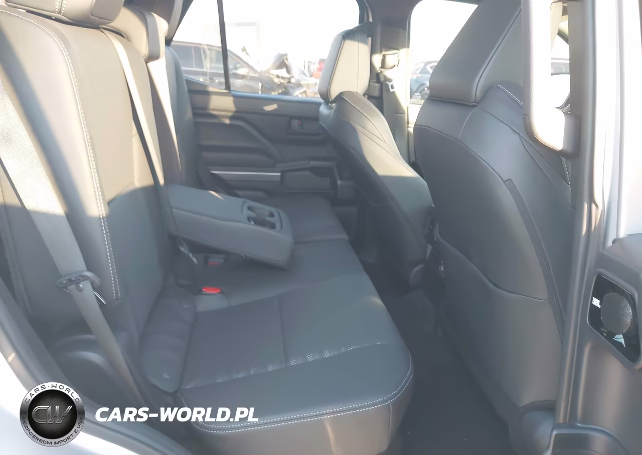 2026 Toyota 4Runner Hybrid Trd Off Road Premium VIN:JTEVB5BRXT5032370 - 8