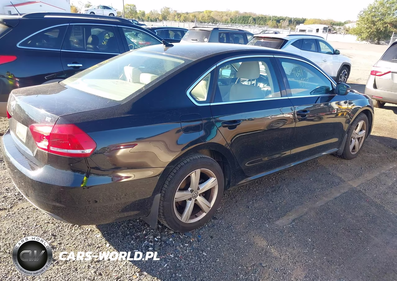 2013 Volkswagen Passat 2.5L Se VIN:1VWBP7A33DC120544 - 4
