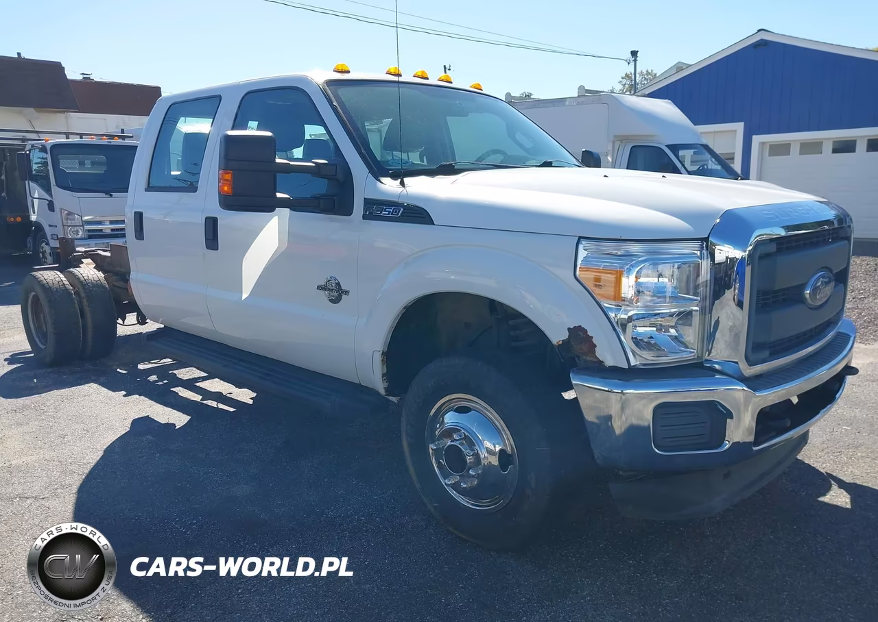 2014 Ford F-350 Chassis Xl