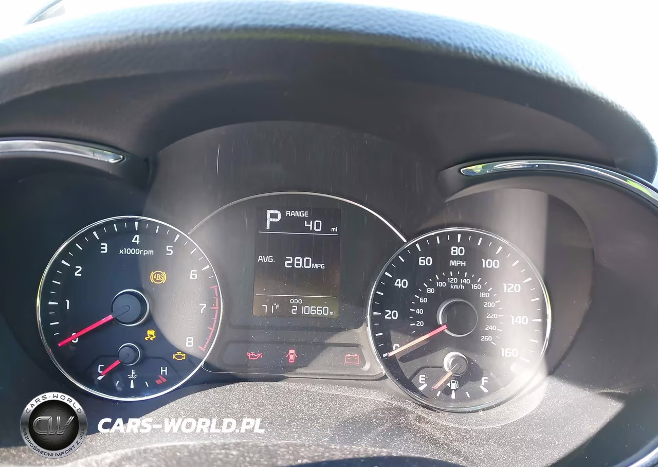 2017 Kia Forte Lx VIN:3KPFK4A74HE050877 - 7