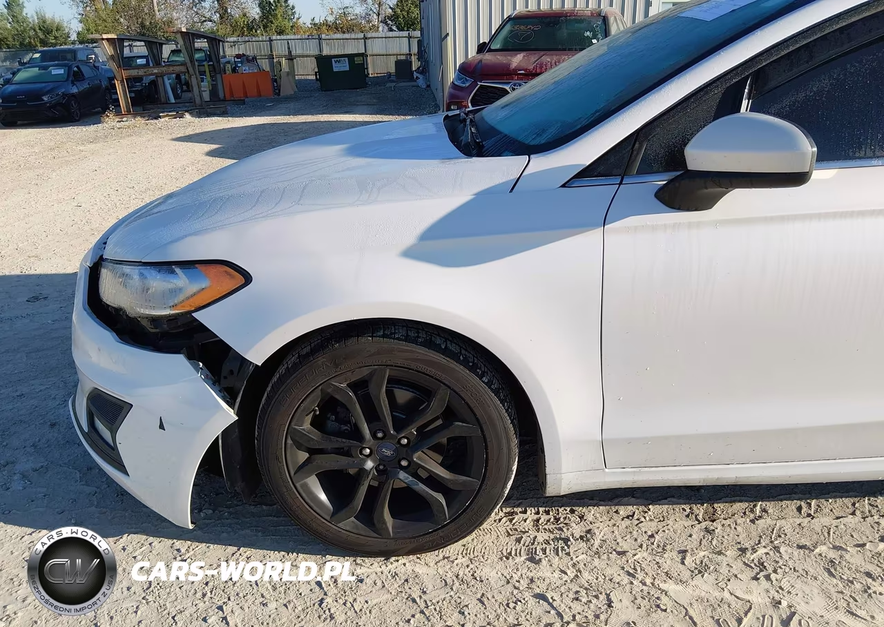 2019 Ford Fusion Se VIN:3FA6P0HD7KR130640 - 18