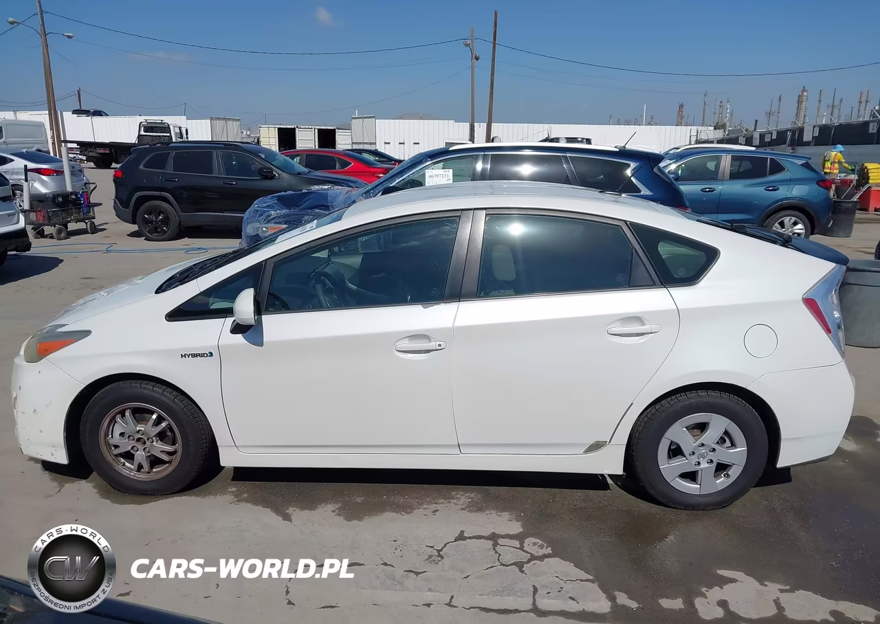 2011 Toyota Prius Three VIN:JTDKN3DU2B0248522 - 14