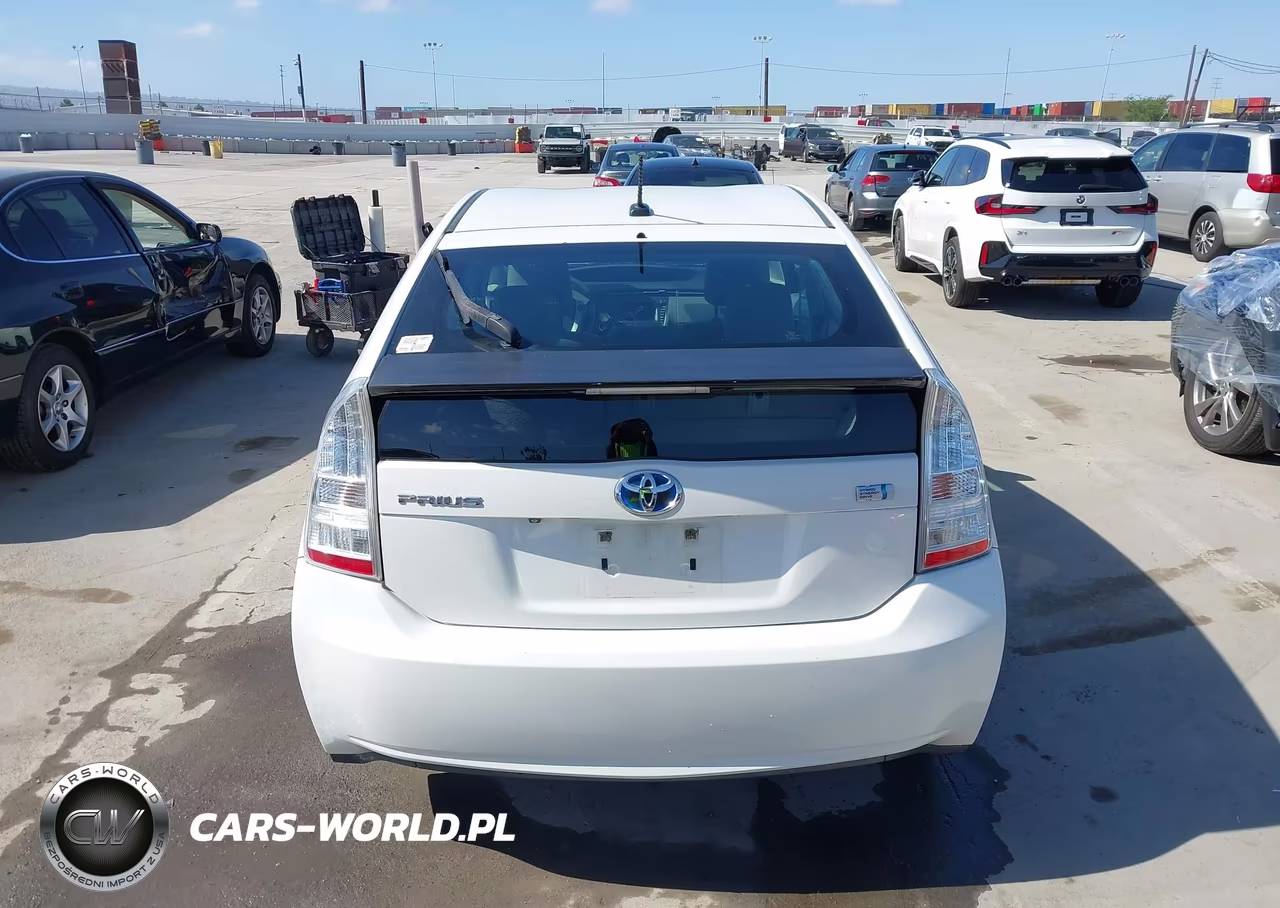 2011 Toyota Prius Three VIN:JTDKN3DU2B0248522 - 16