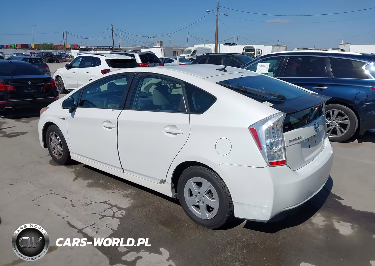 2011 Toyota Prius Three VIN:JTDKN3DU2B0248522 - 3