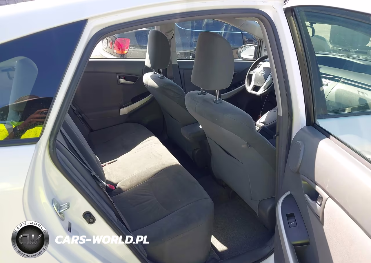 2011 Toyota Prius Three VIN:JTDKN3DU2B0248522 - 8