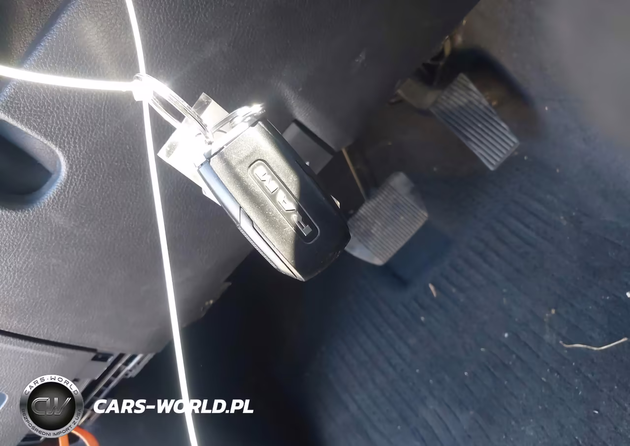 2019 Ram 1500 Tradesman VIN:1C6SRFNT4KN662777 - 11