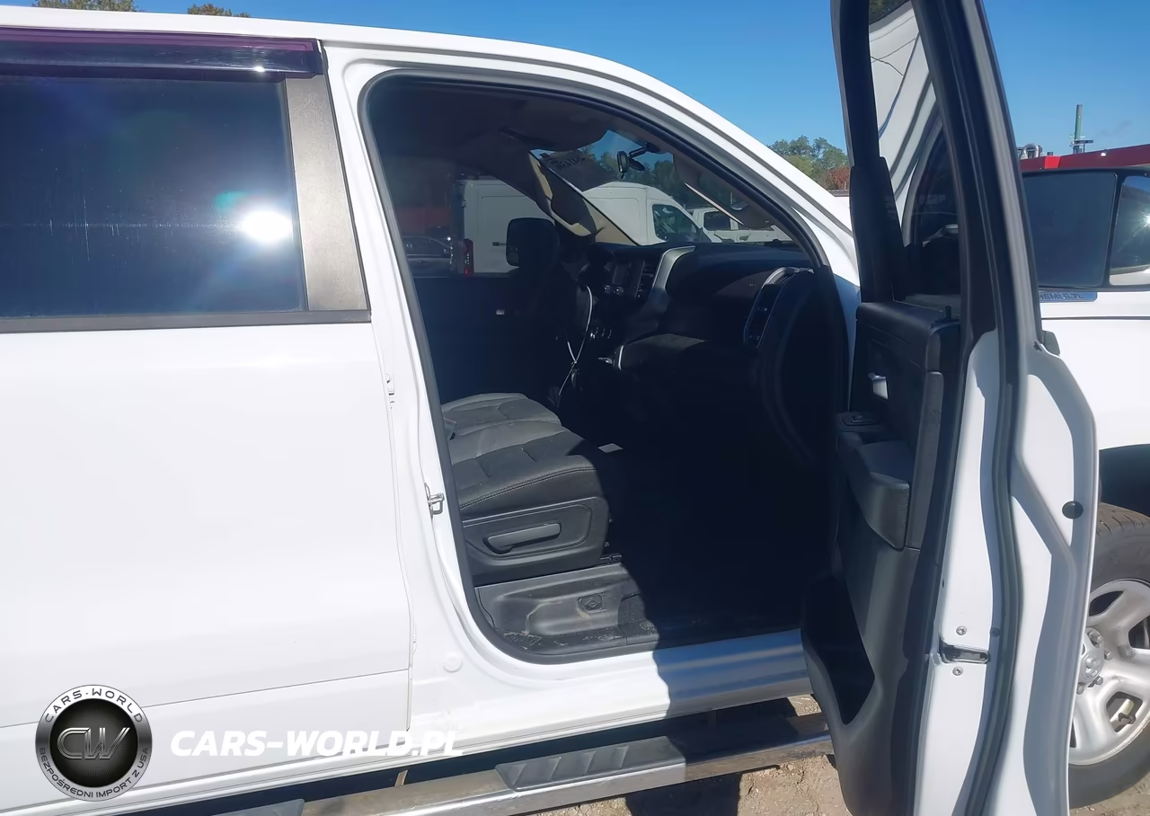 2019 Ram 1500 Tradesman VIN:1C6SRFNT4KN662777 - 5