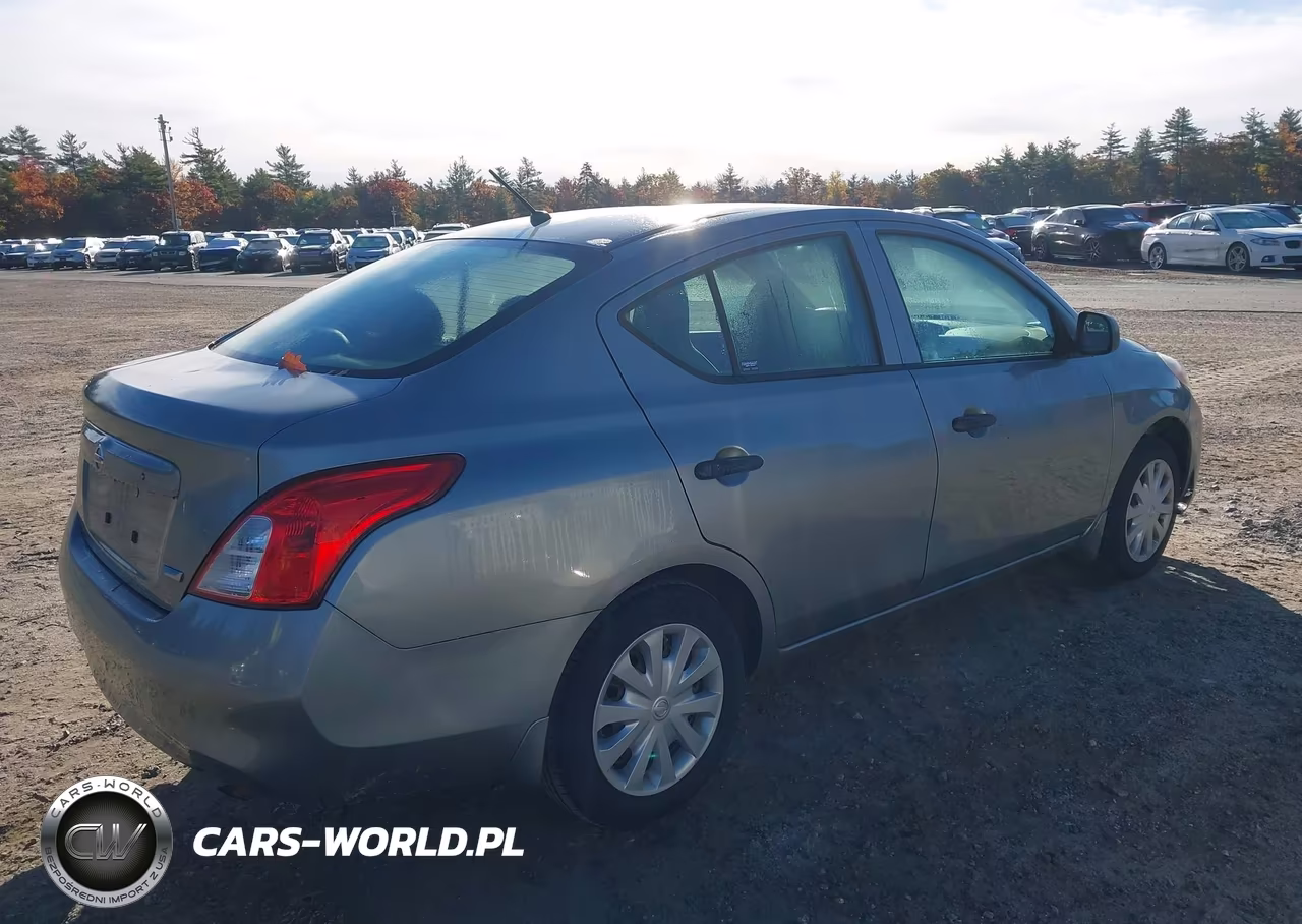 2013 Nissan Versa 1.6 S VIN:3N1CN7AP2DL871951 - 4