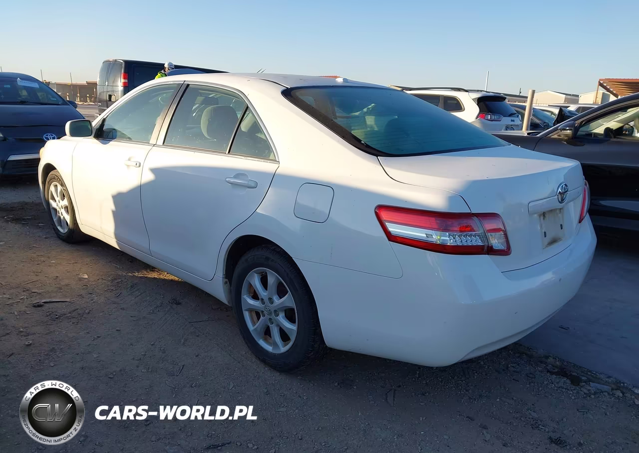 2011 Toyota Camry Le VIN:4T1BF3EK8BU758758 - 3