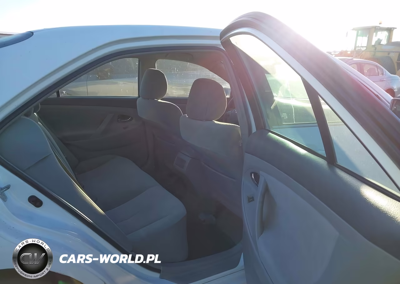 2011 Toyota Camry Le VIN:4T1BF3EK8BU758758 - 8