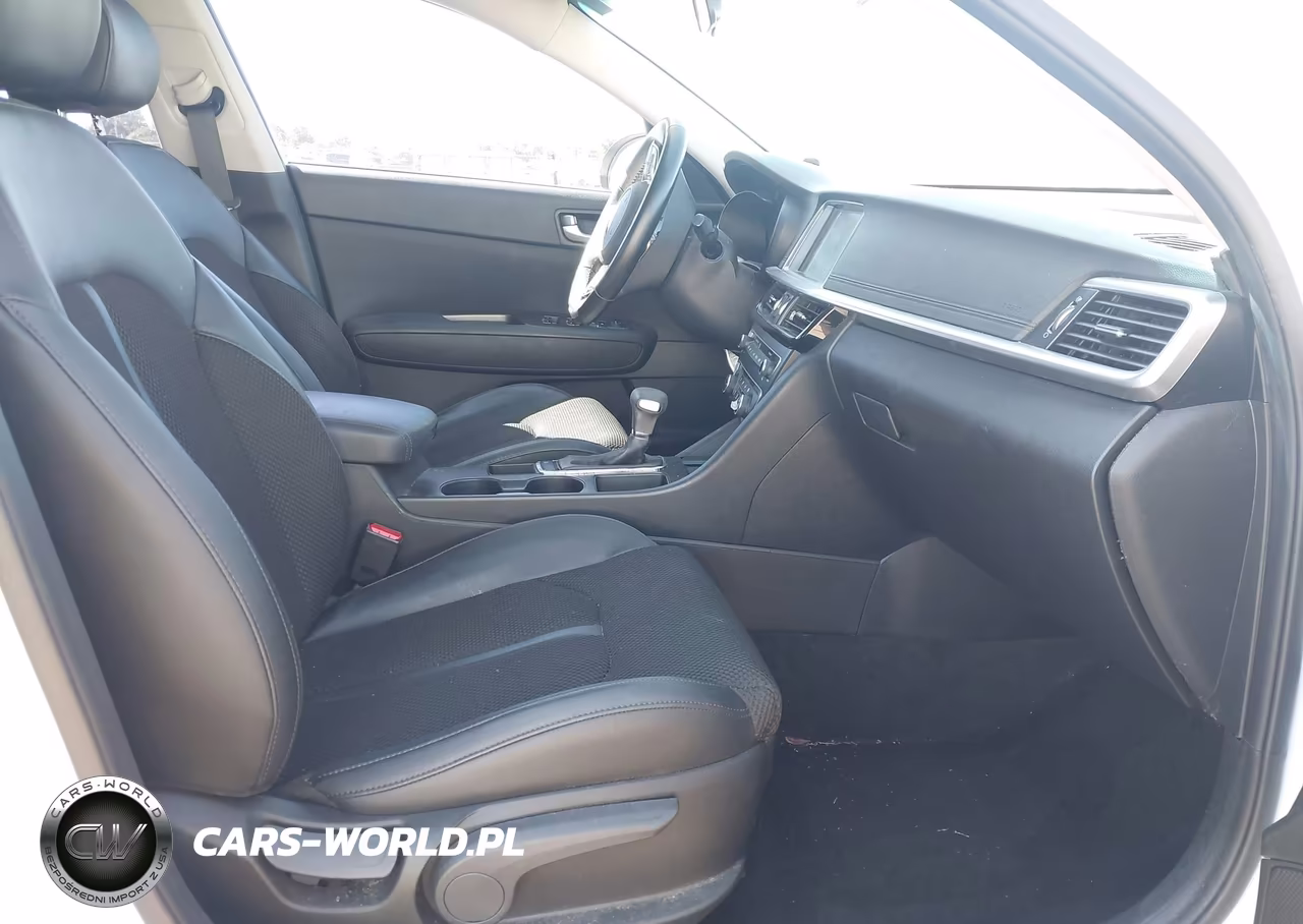 2020 Kia Optima S VIN:5XXGT4L30LG438054 - 5