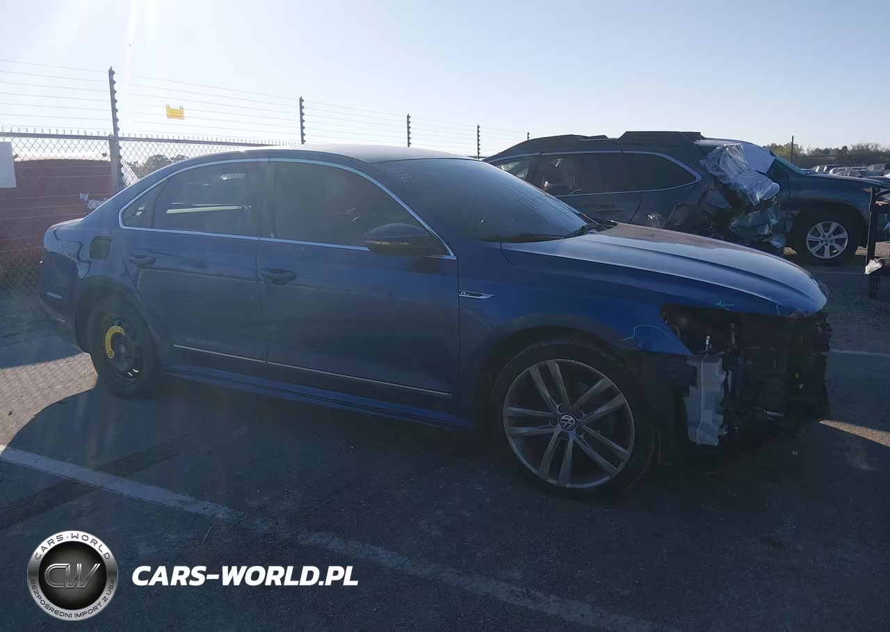 2017 Volkswagen Passat 1.8T R-Line VIN:1VWDT7A32HC037519 - 13