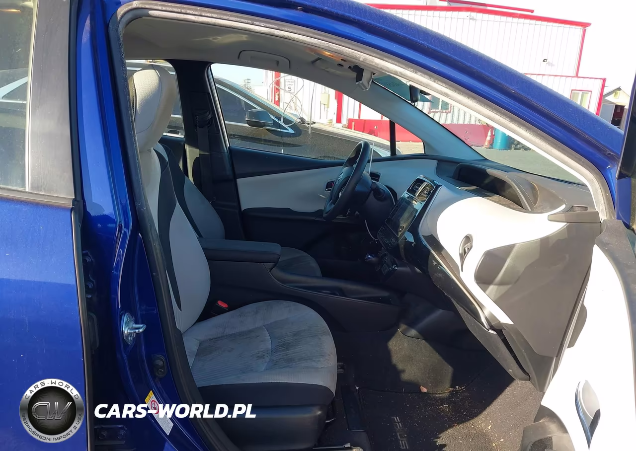 2016 Toyota Prius Two VIN:JTDKBRFU3G3516086 - 5
