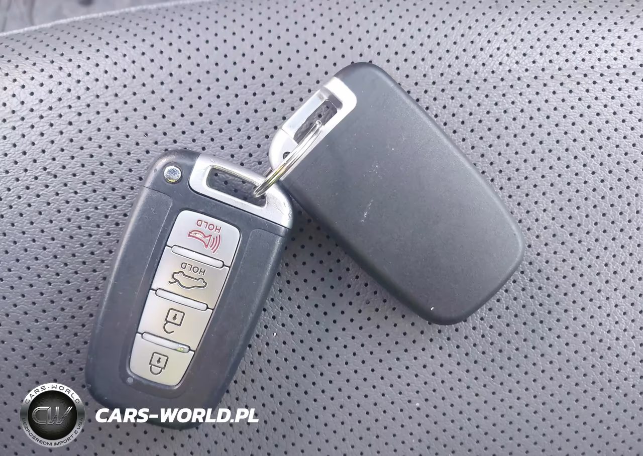 2015 Hyundai Sonata Hybrid Limited VIN:KMHEC4A48FA132993 - 11