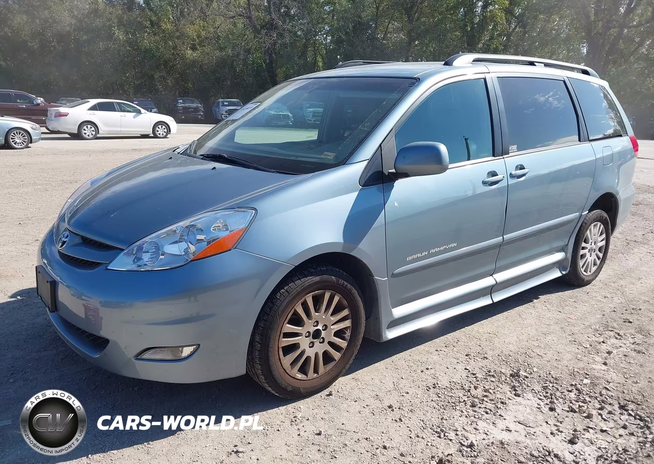 2008 Toyota Sienna VIN:5TDZK22C58S190617 - 4