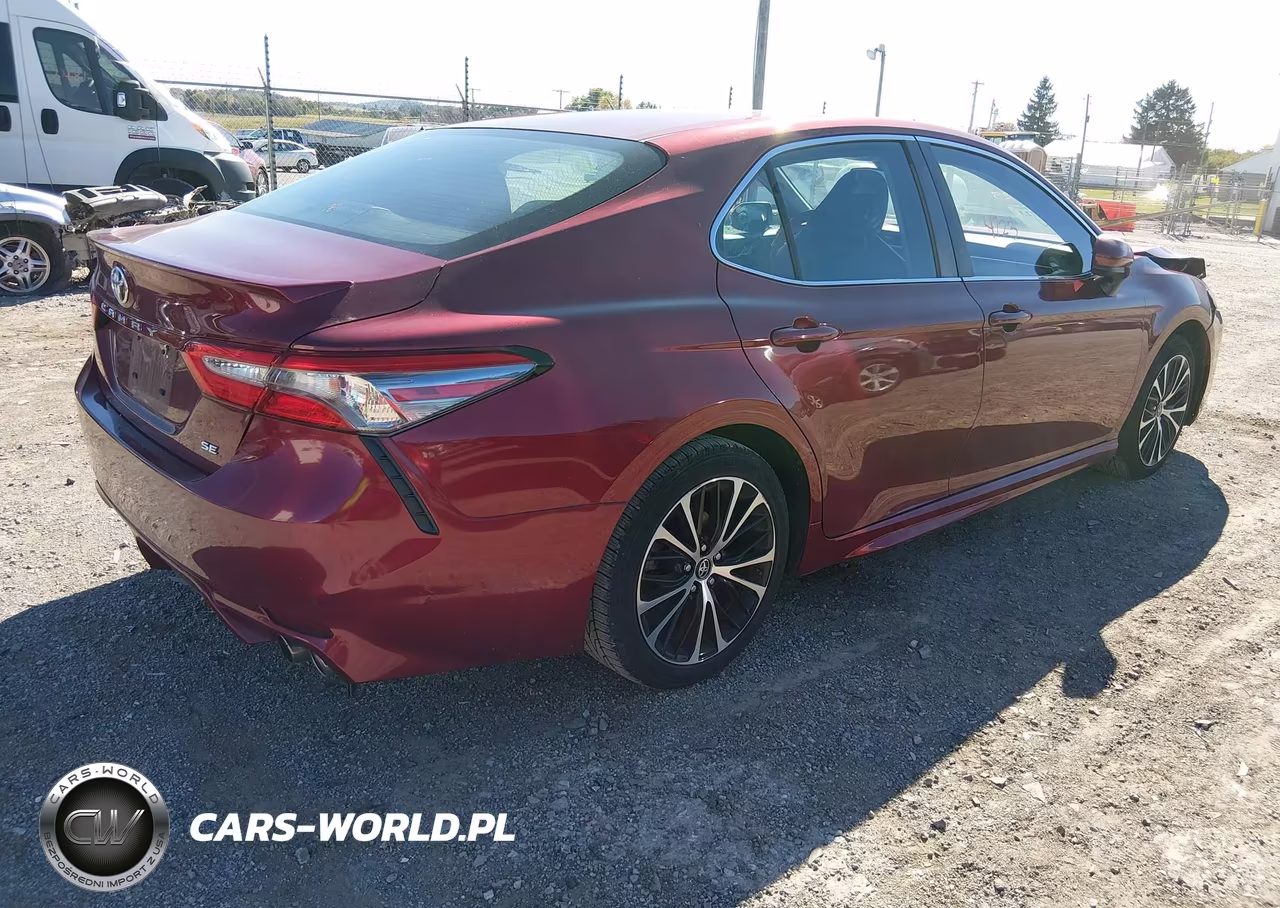 2018 Toyota Camry Se VIN:4T1B11HK6JU667405 - 4