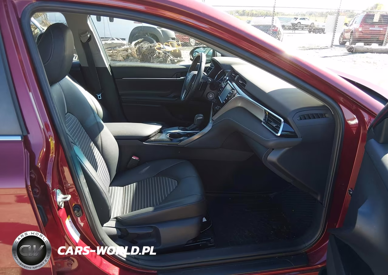2018 Toyota Camry Se VIN:4T1B11HK6JU667405 - 5