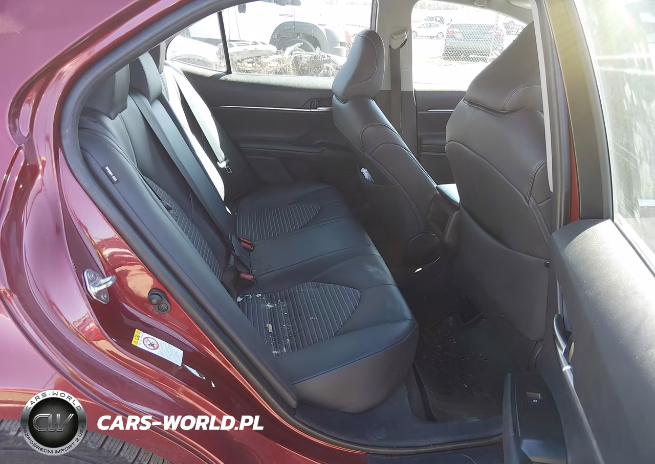 2018 Toyota Camry Se VIN:4T1B11HK6JU667405 - 8