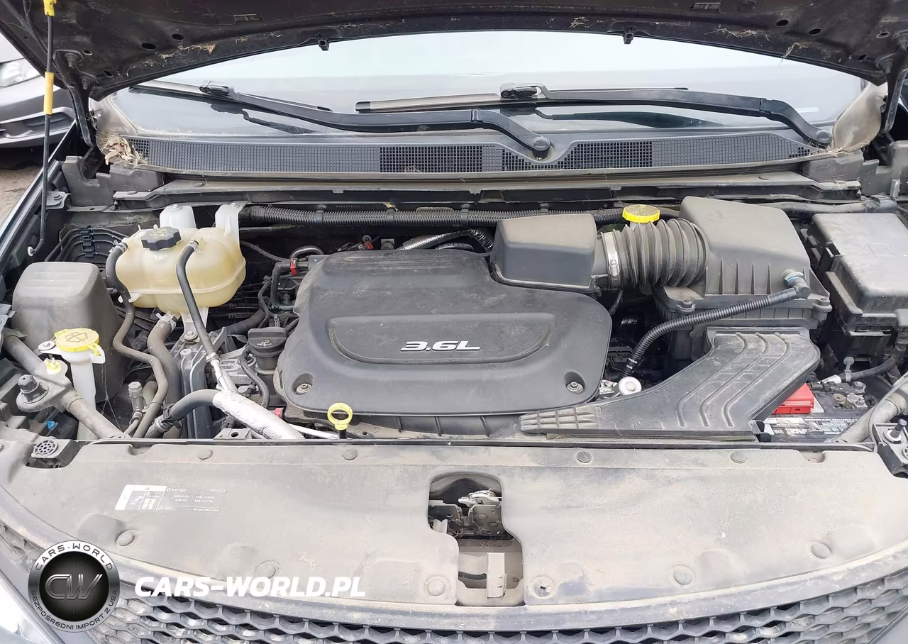 2018 Chrysler Pacifica Touring Plus VIN:2C4RC1FG2JR260061 - 10