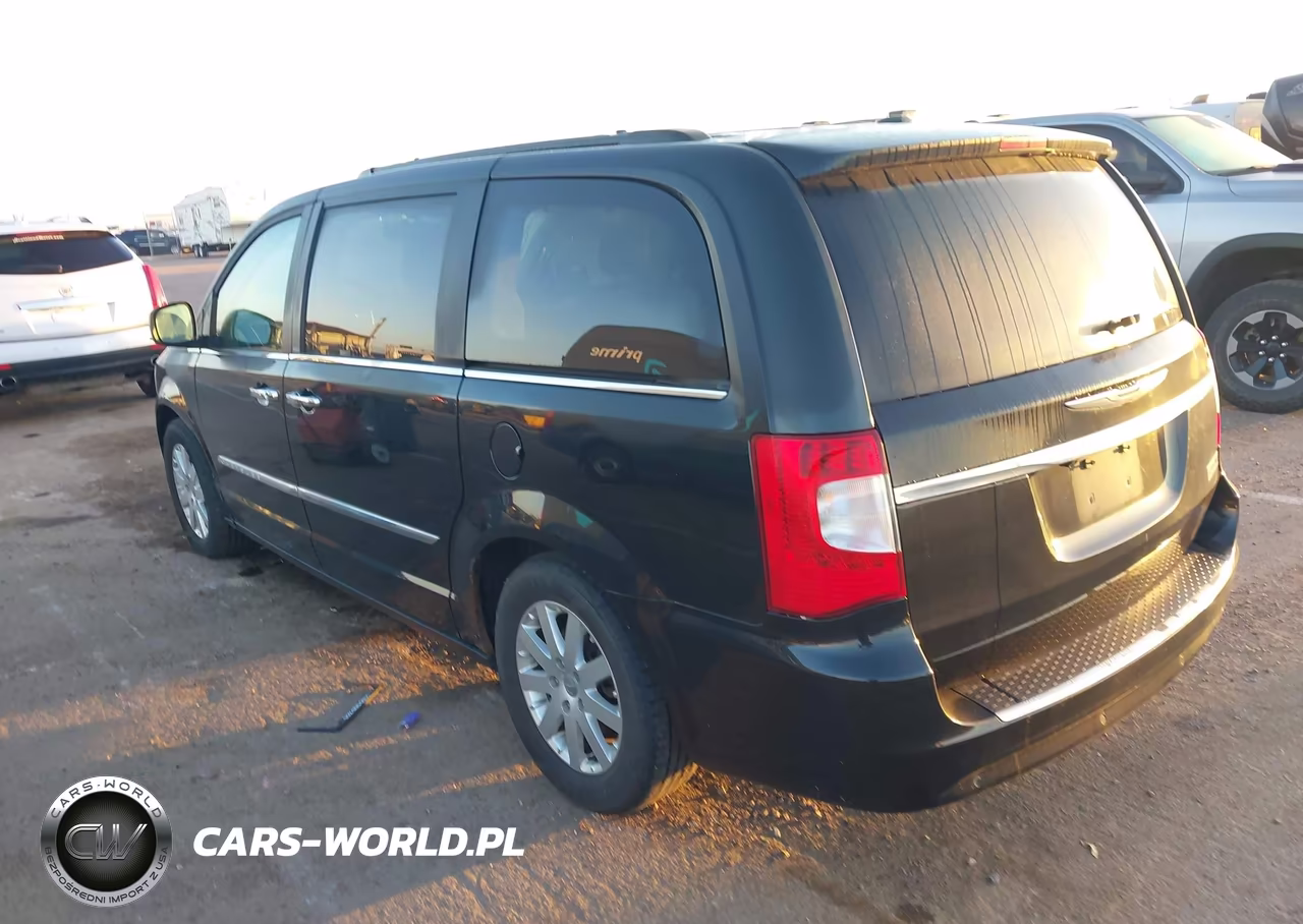 2011 Chrysler Town & Country Touring-L VIN:2A4RR8DG4BR746246 - 3