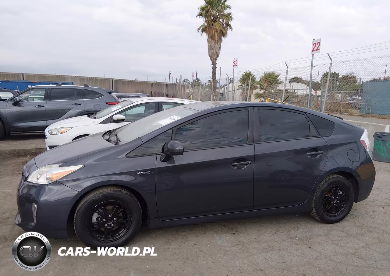 2012 Toyota Prius Three VIN:JTDKN3DU3C5426491 - 14
