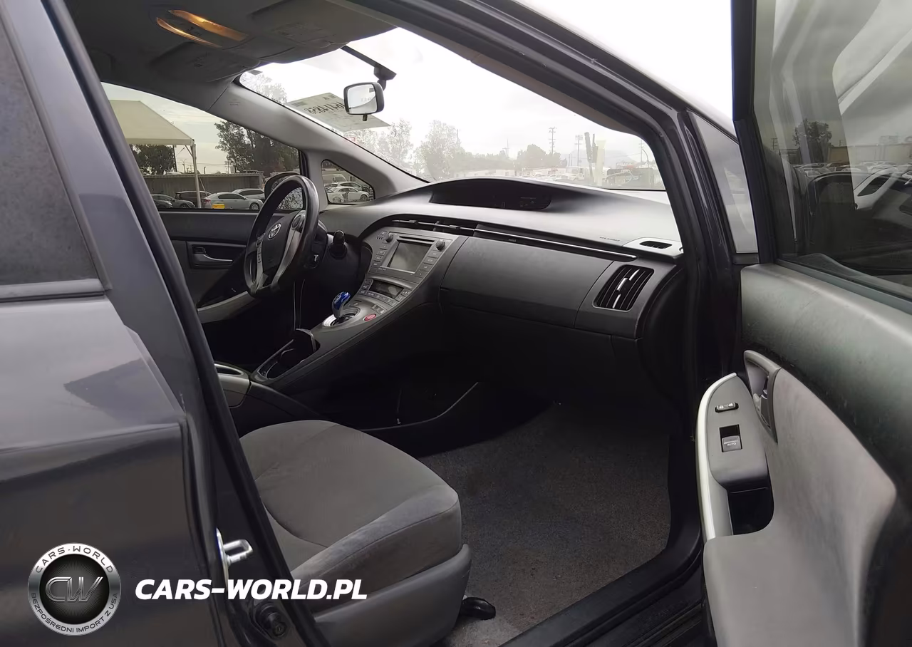 2012 Toyota Prius Three VIN:JTDKN3DU3C5426491 - 5