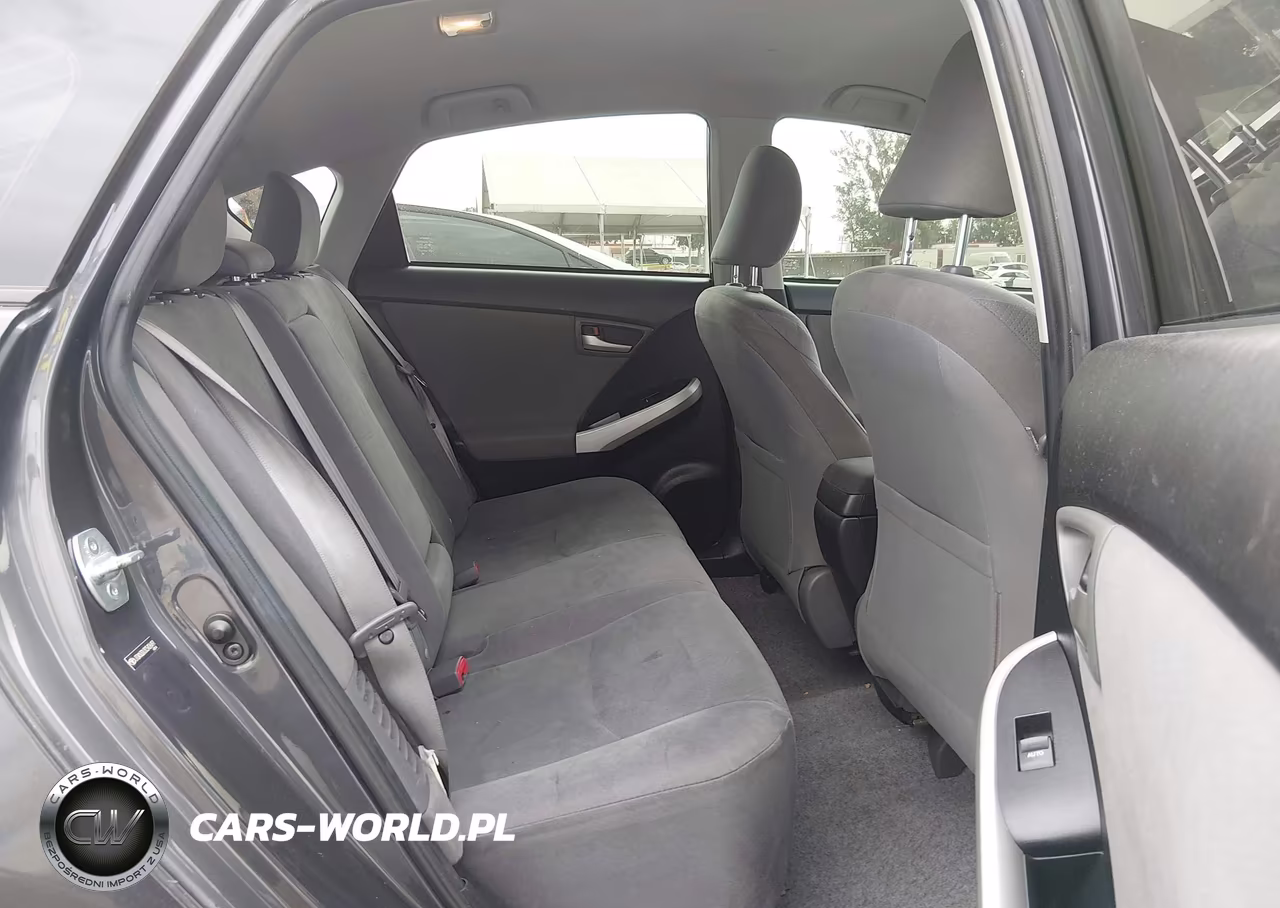 2012 Toyota Prius Three VIN:JTDKN3DU3C5426491 - 8
