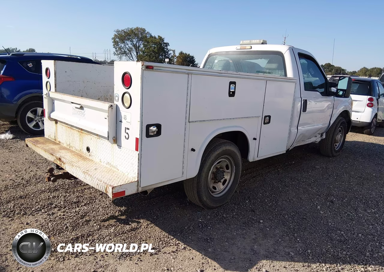 2016 Ford F-250 Xl VIN:1FTBF2A69GEB33228 - 4