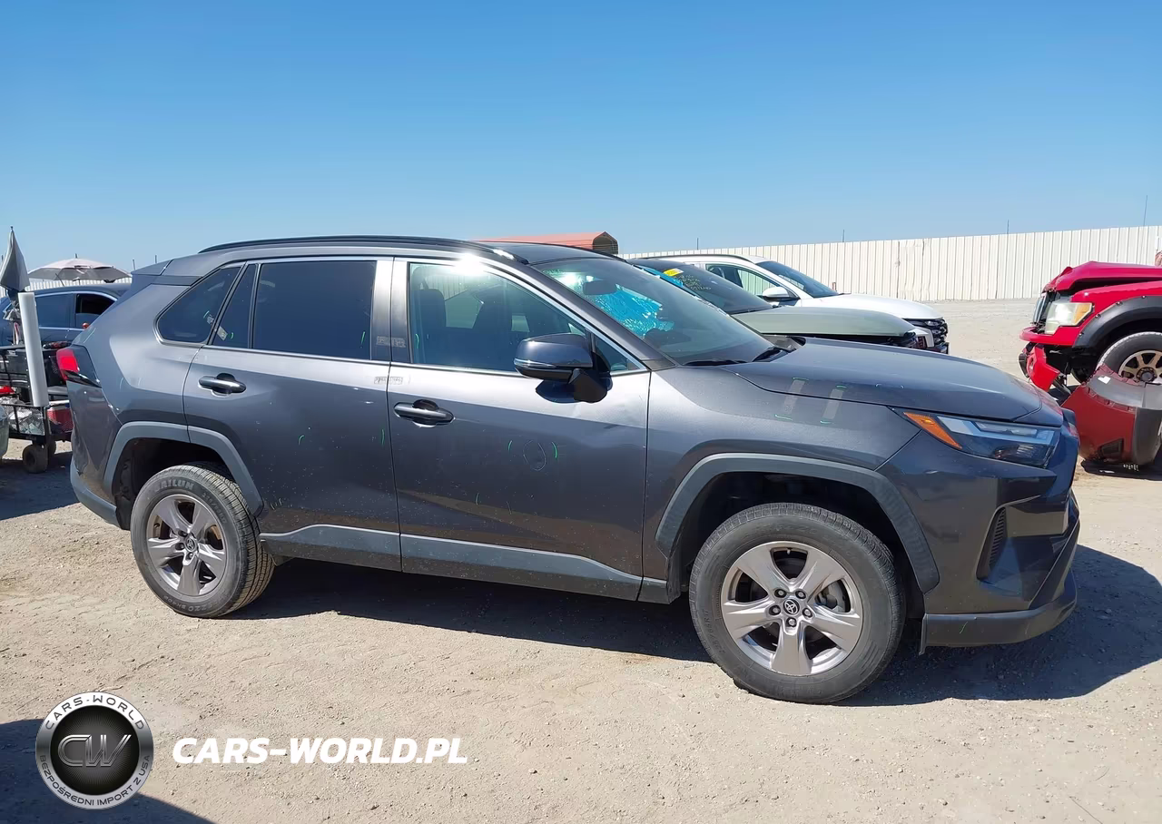 2023 Toyota Rav4 Xle VIN:2T3W1RFV3PW257139 - 13