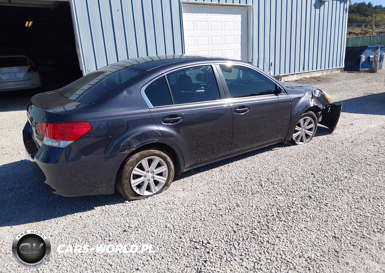 2010 Subaru Legacy 2.5I Premium VIN:4S3BMCH63A3242644 - 4
