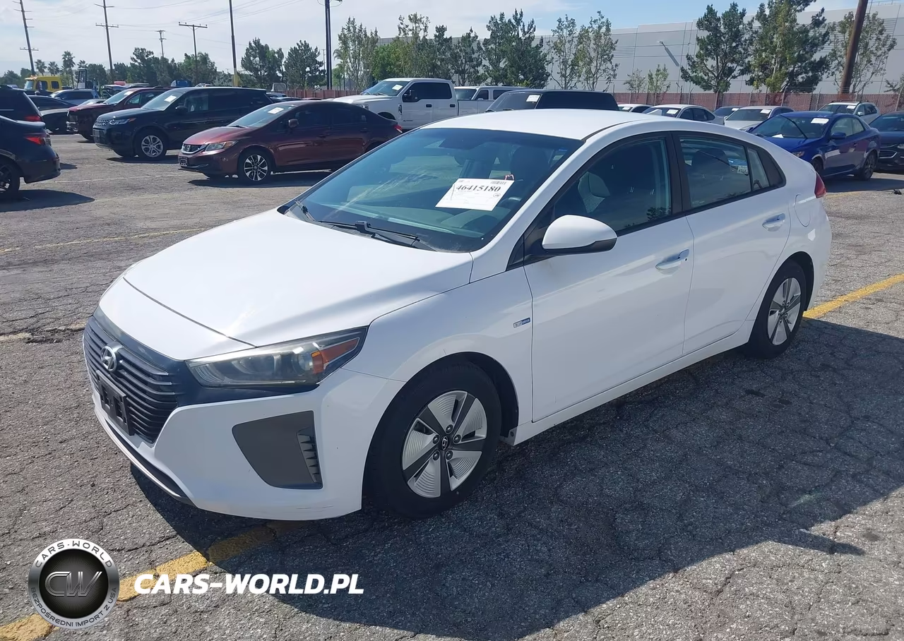 2018 Hyundai Ioniq Hybrid Blue VIN:KMHC65LC2JU099585 - 2