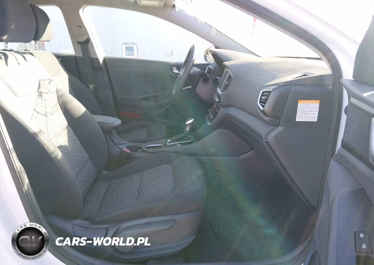 2019 Hyundai Ioniq Hybrid Blue VIN:KMHC65LC5KU158405 - 5